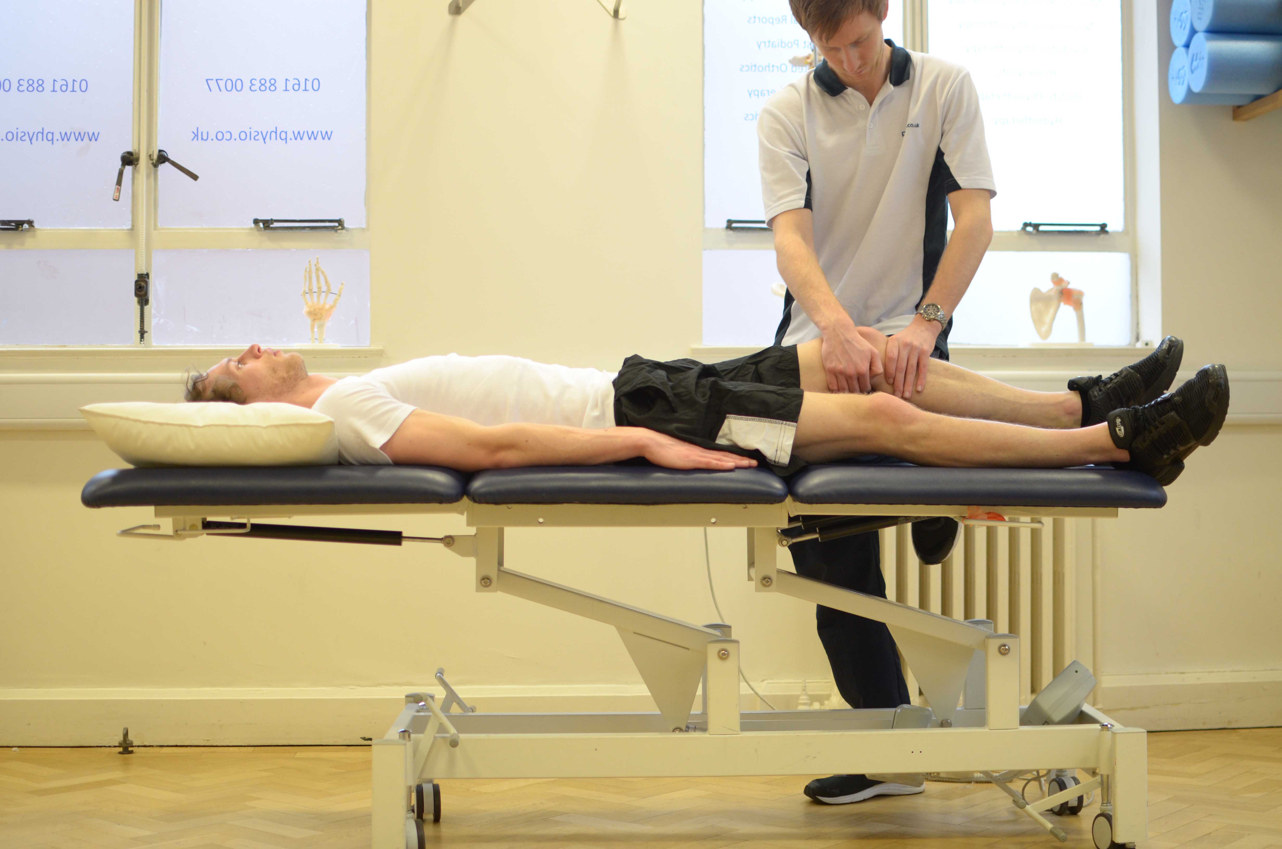 Mobilisations of the knee joint by a MSK therapist