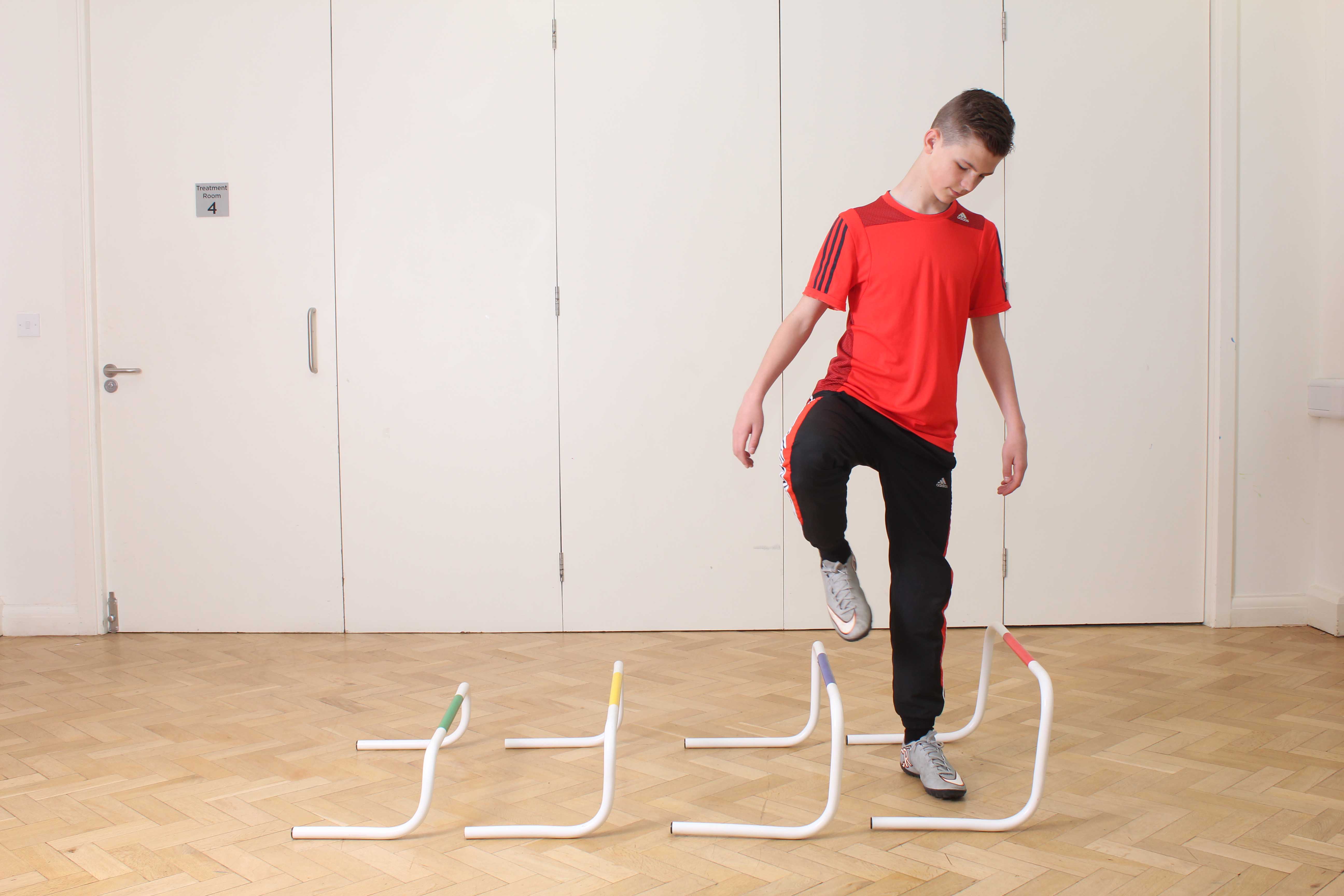 Stability and proprioception exercises cuonducted by a neurological physiotherapist