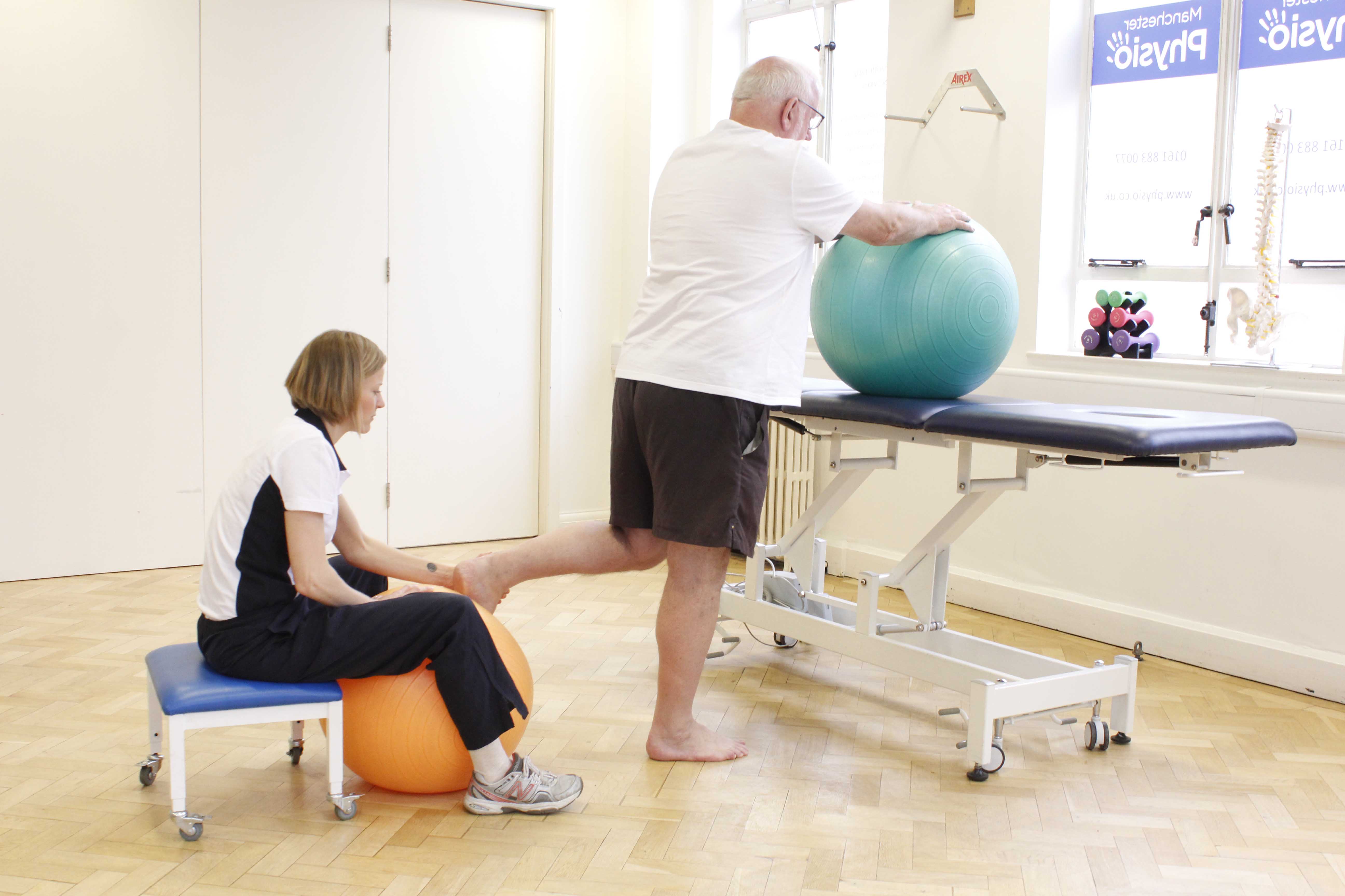 Stability training for the foot and ankle supervised by an experienced physiotherapist